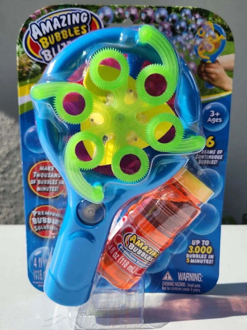 NEW Amazing Bubble Blizzard Toy Outdoor Backyard Picnic Stocking Stuffer